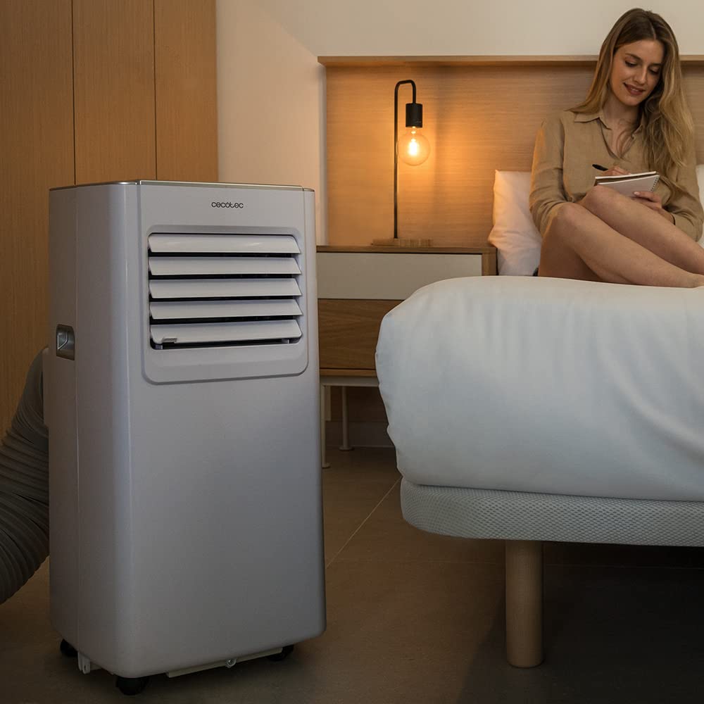Cecotec Aire Acondicionado Portátil ForceClima 7100 con Mando a Distancia, 7000 BTU, Bajo Consumo, Pantalla LED, 4 Modos, 2 Velocidades, Cobertura 15-20 m²