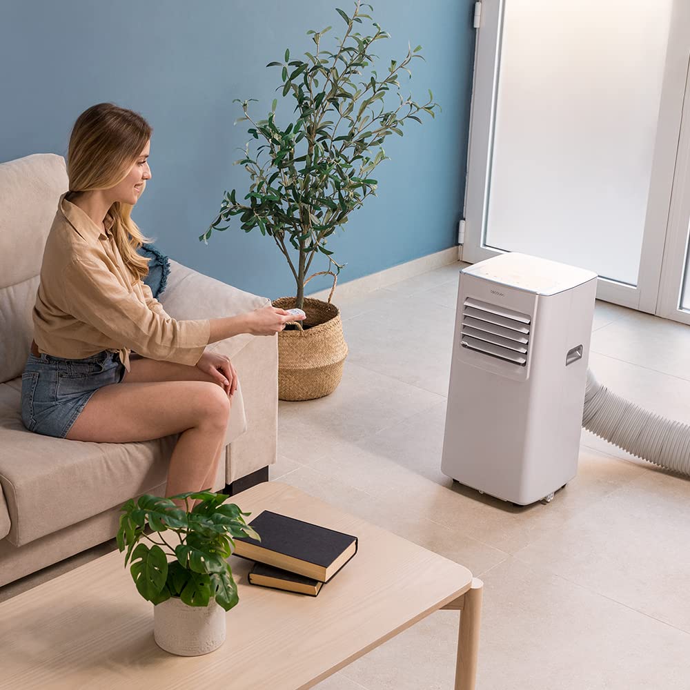 Cecotec Aire Acondicionado Portátil ForceClima 7100 con Mando a Distancia, 7000 BTU, Bajo Consumo, Pantalla LED, 4 Modos, 2 Velocidades, Cobertura 15-20 m²