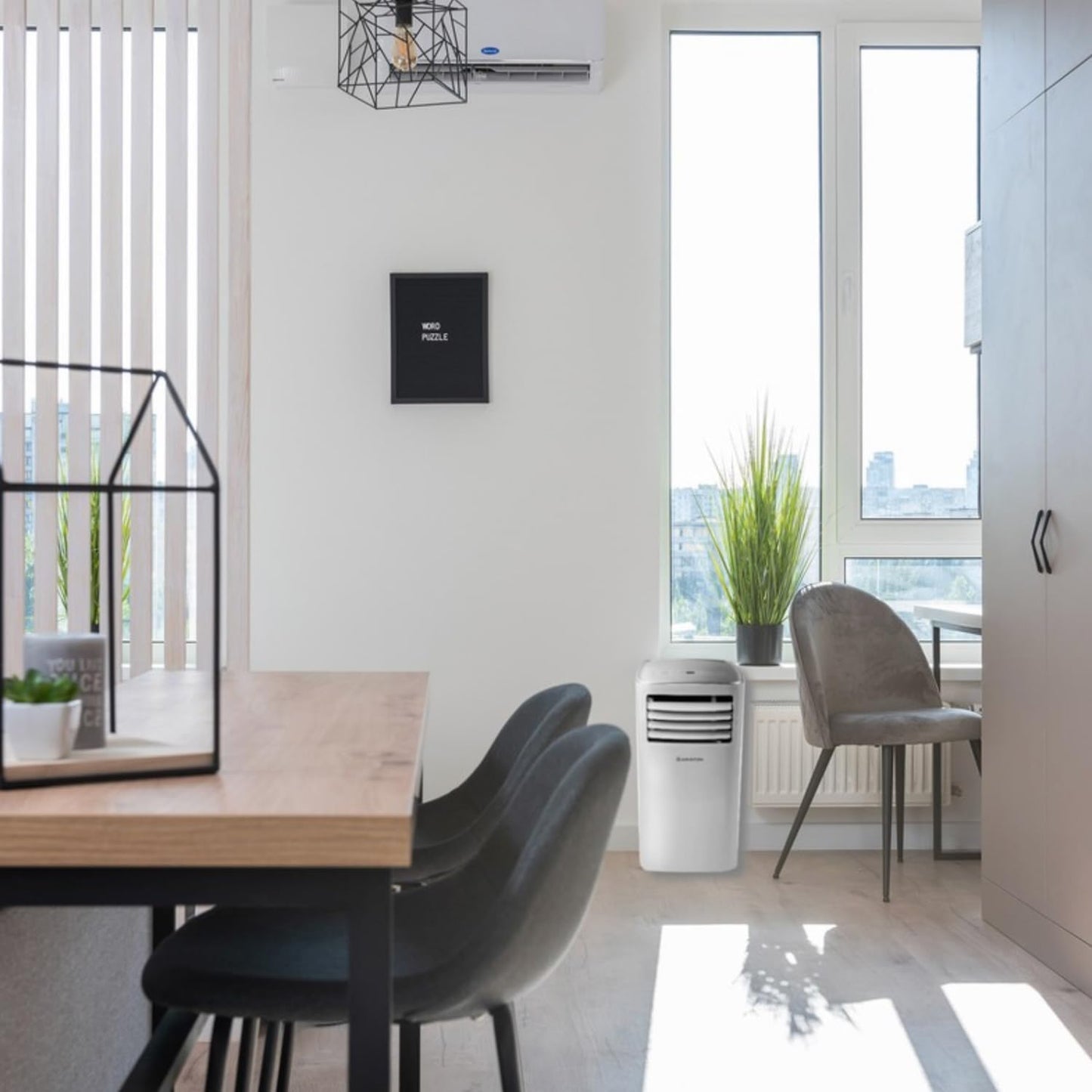 **Ariston Mobis 9 – Pingüino Aire Acondicionado Portátil Silencioso con Temporizador y Mando a Distancia, 24x69x25 cm, Color Blanco, Eficiencia Energética A, Instalación en España**