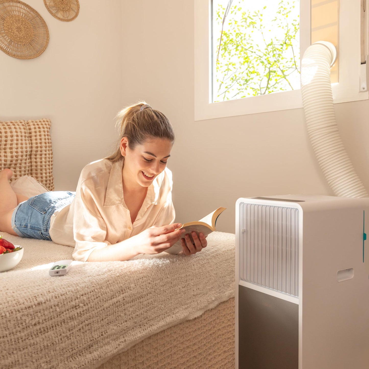 Cecotec Aire Acondicionado Portátil con Mando y Bomba de Calor ForceClima 9450 Style Heating, 9000 BTU, Pantalla LED, 5 Modos, 2 Velocidades, Deshumidificador, Temporizador, 16 m², Blanco